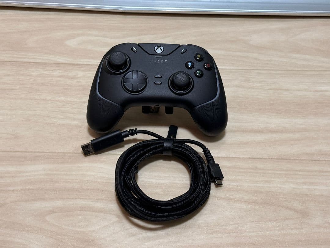 PC用ゲームコントローラー・コンバーター RAZER WOLVERINE v2 CHOMA RZ06-0401