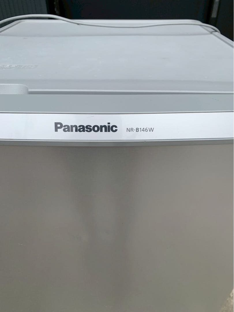【送料込】Panasonic 冷蔵庫 138L NR-B146W パナソニック