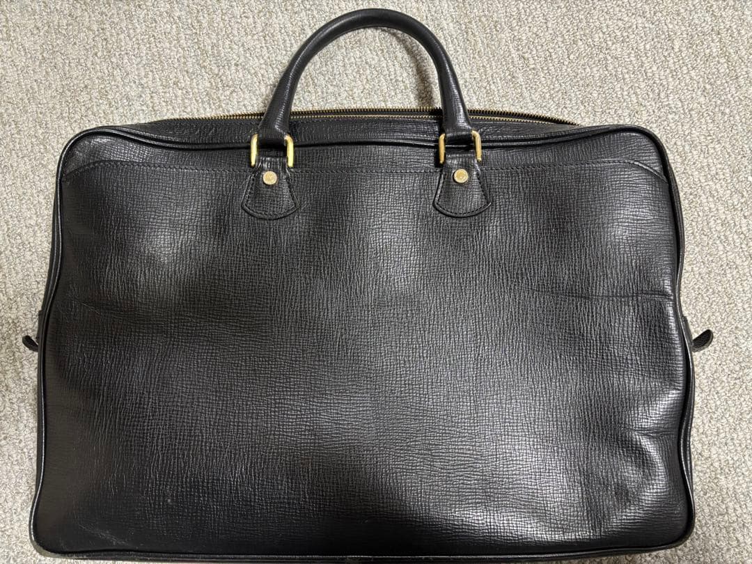 Burberry 黒 レザービジネスバッグ