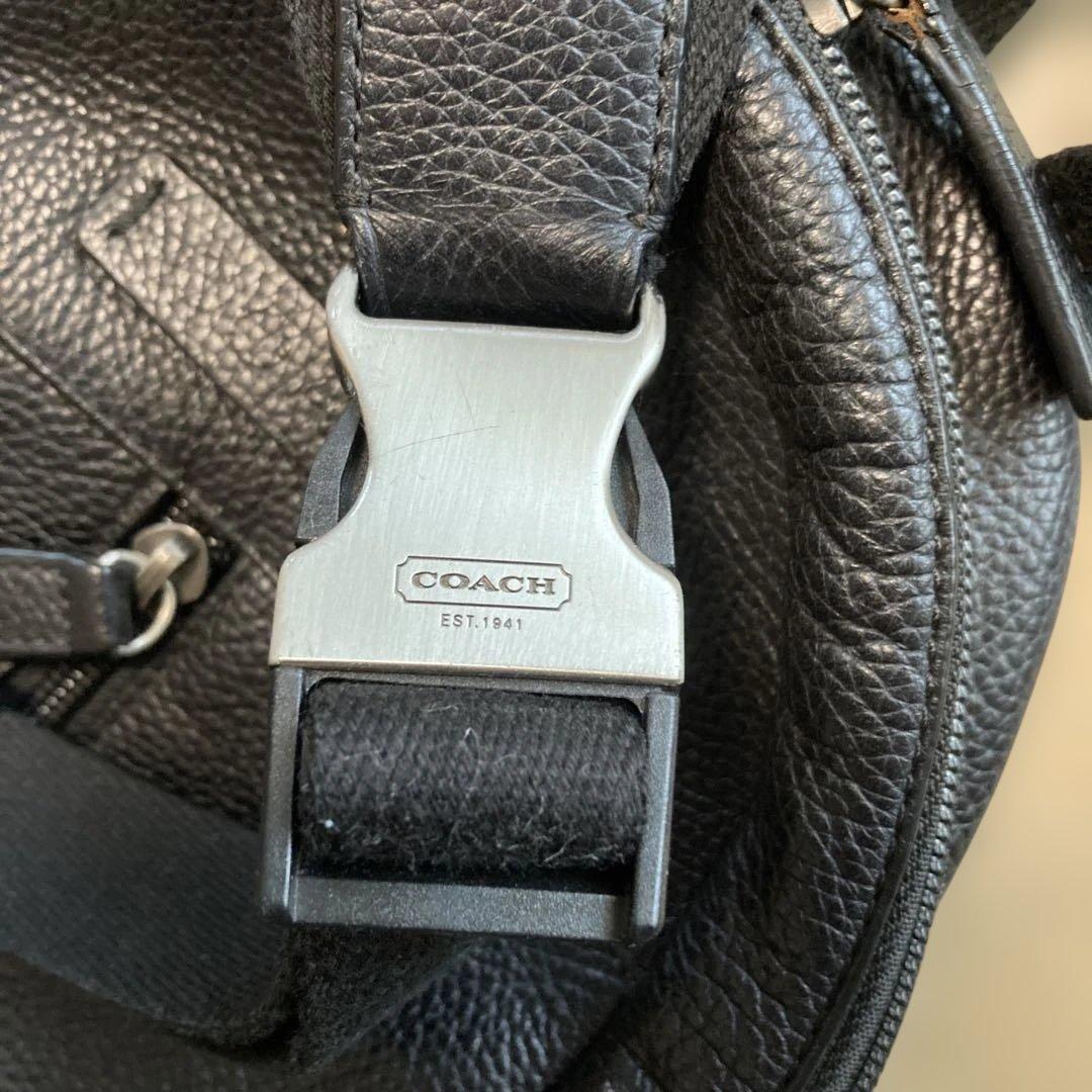 コーチ　黒 レザー ボディバッグ