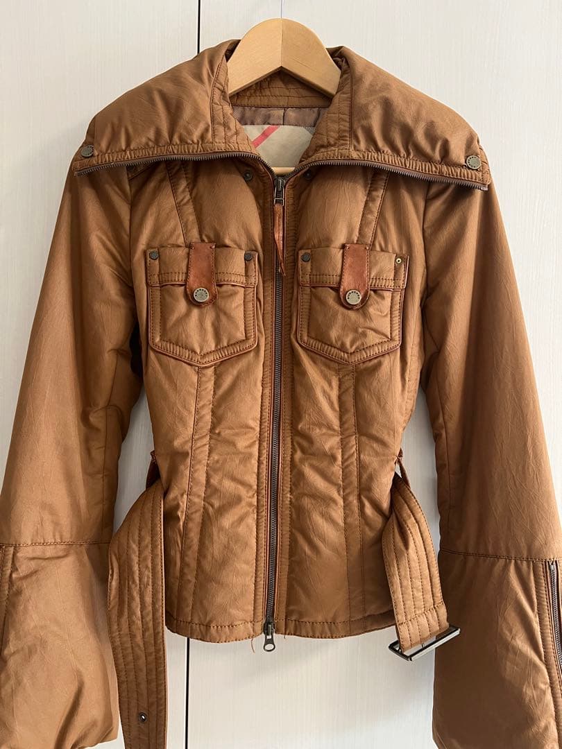 BURBERRY 　バーバリー ベルト付きダウンジャケット