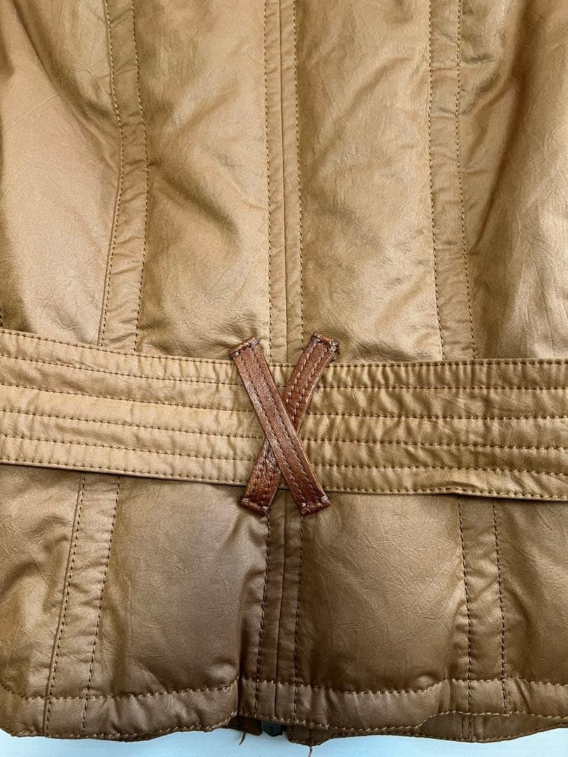 BURBERRY 　バーバリー ベルト付きダウンジャケット