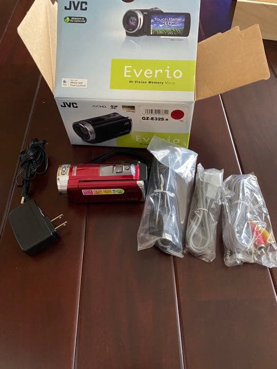 JVC ケンウッド ビデオカメラGZ-E325-R Everio