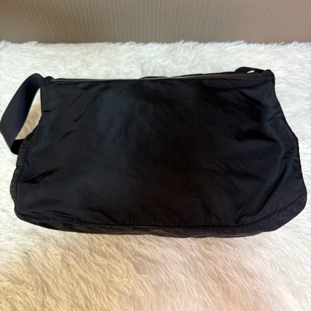 PRADA プラダ ナイロン メッセンジャーバッグ ショルダーバッグ