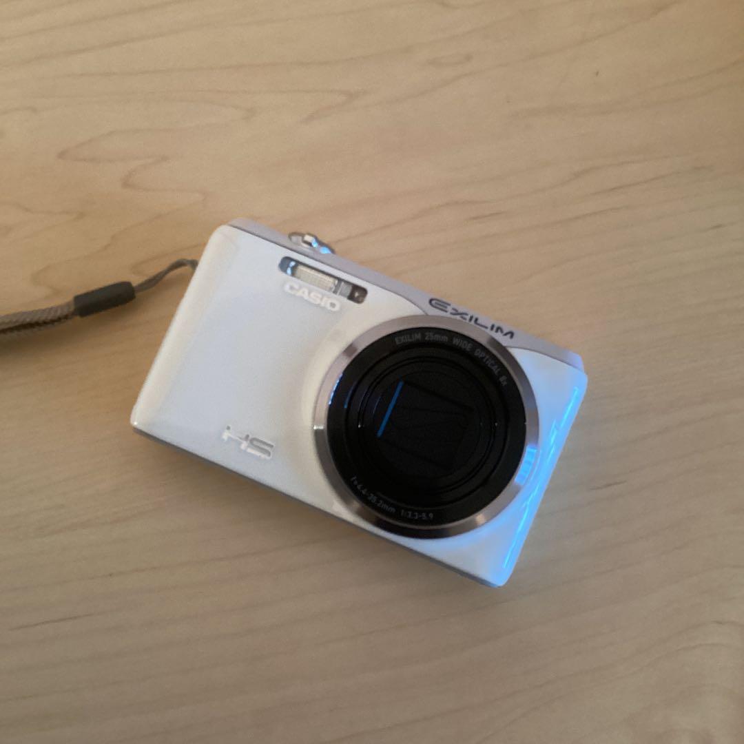 CASIO EXILIM ホワイト デジタルカメラ