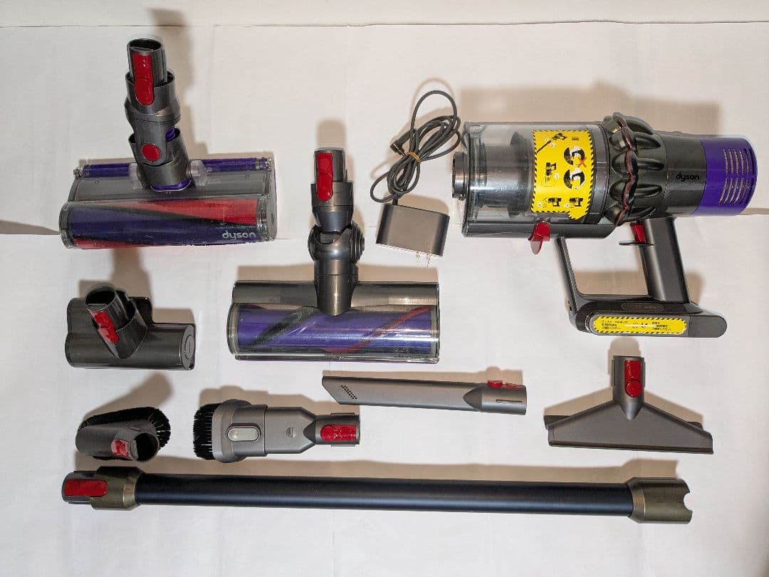 【50分稼働】ダイソン掃除機V10　SV12　ヘッドローラー2台付フルセット　⑤