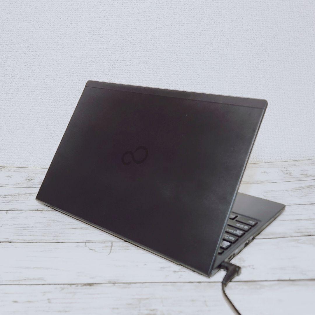 【美品】薄型軽量 13インチ コンパクト ノートパソコン SSD 在宅ワーク