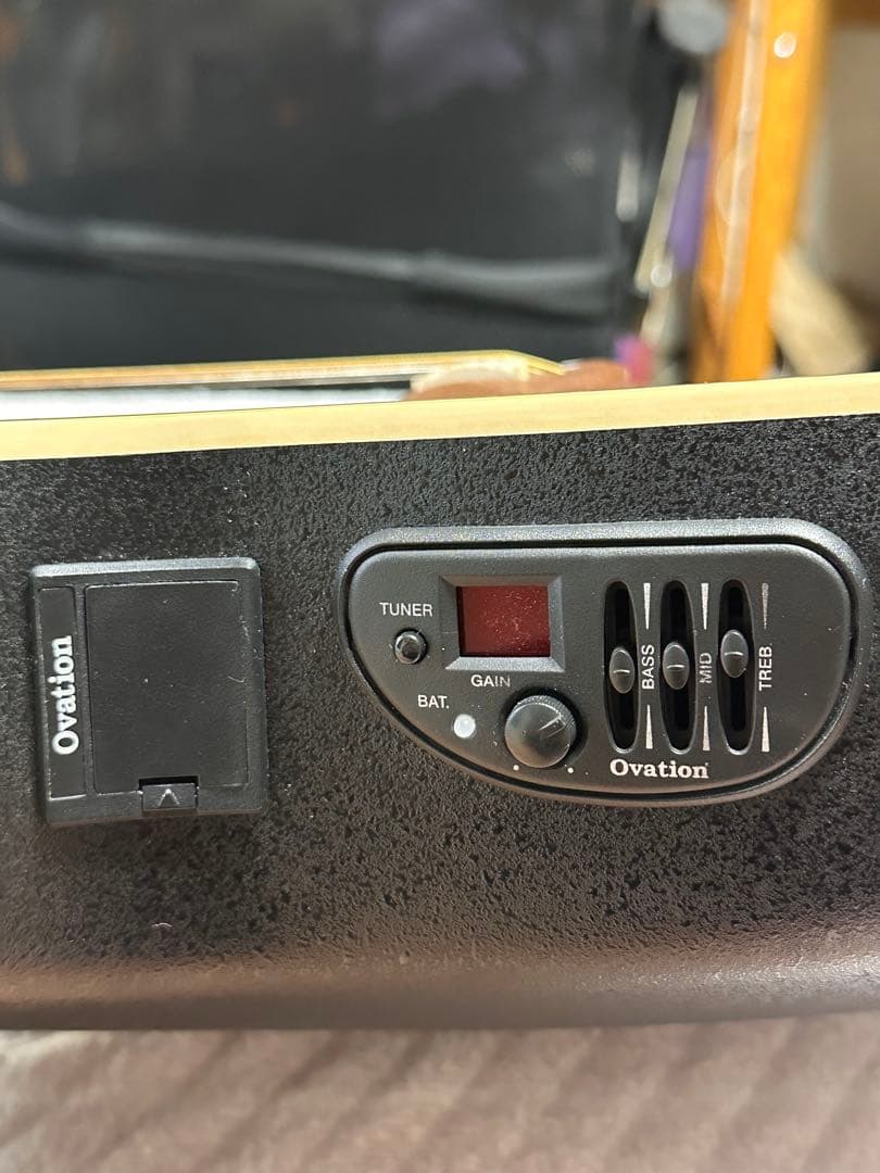 オベーションOvation Celebrity CC44 エレアコ　ケース付き