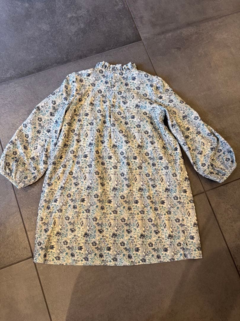 ボンポワン　ワンピ　8A スカート　ボントン　ファミリア、タイツ付き