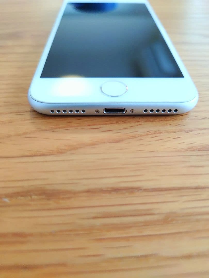 iPhone8 64GB SIMフリー シルバー