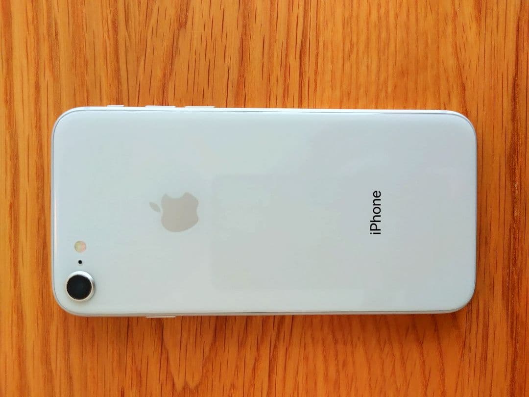 iPhone8 64GB SIMフリー シルバー