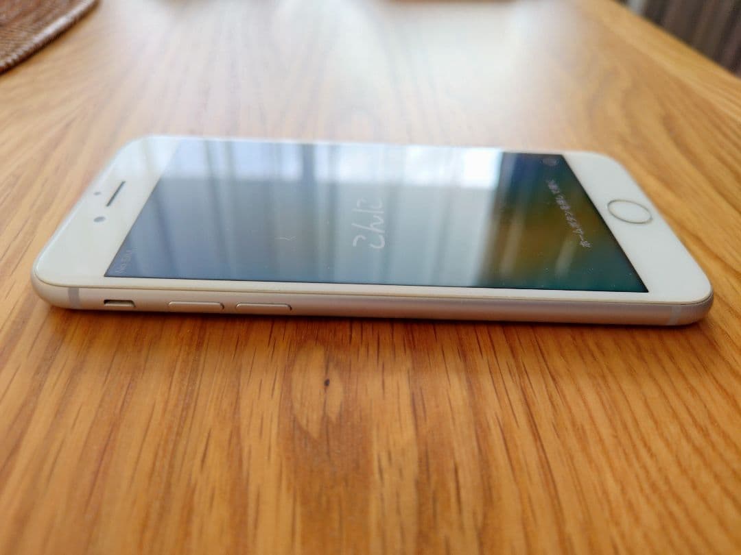 iPhone8 64GB SIMフリー シルバー