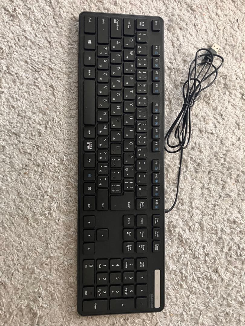 PCセット(ノートパソコン、キーボード、ヘッドホン、マウス、電源タップ)