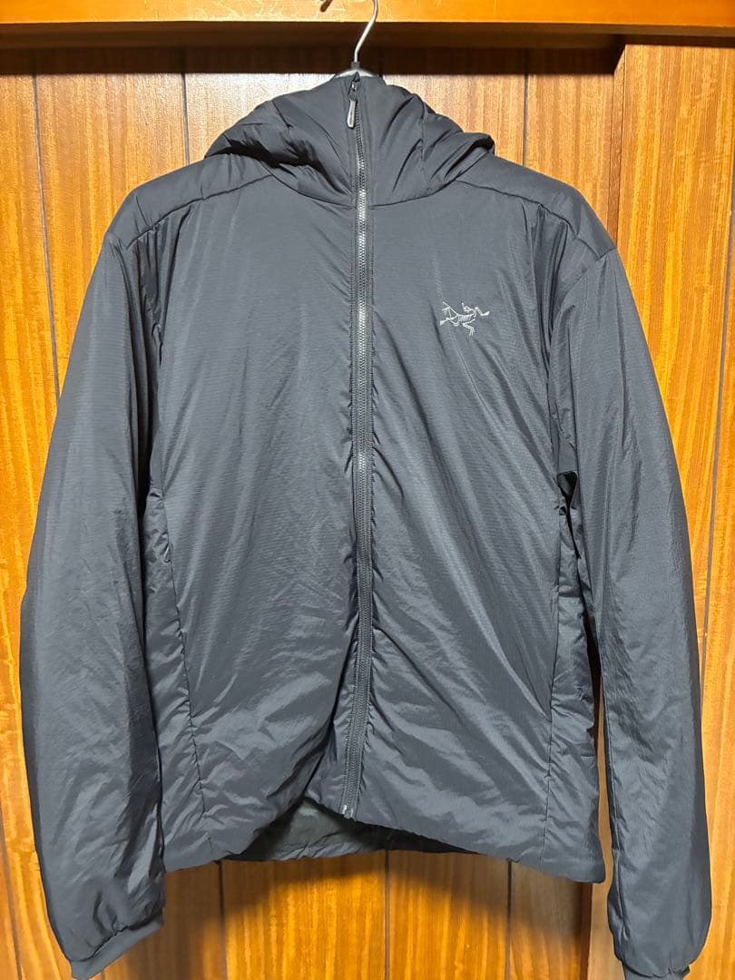 アークテリクス　アトムヘビーウェイトフーディ　黒　メンズM atom sv