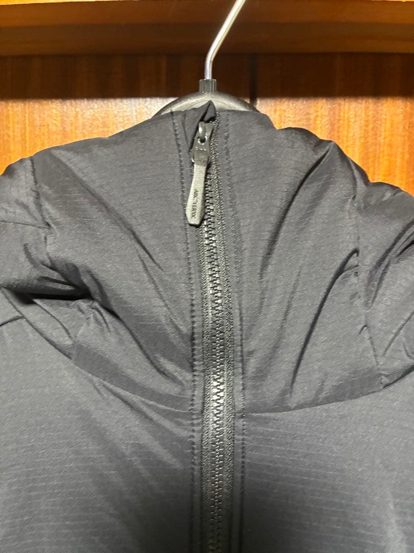 アークテリクス　アトムヘビーウェイトフーディ　黒　メンズM atom sv