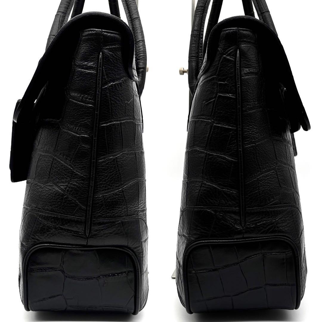 未使用級 ペッレモルビダ メイデンボヤージュ トートバッグ レザー フラップ 黒