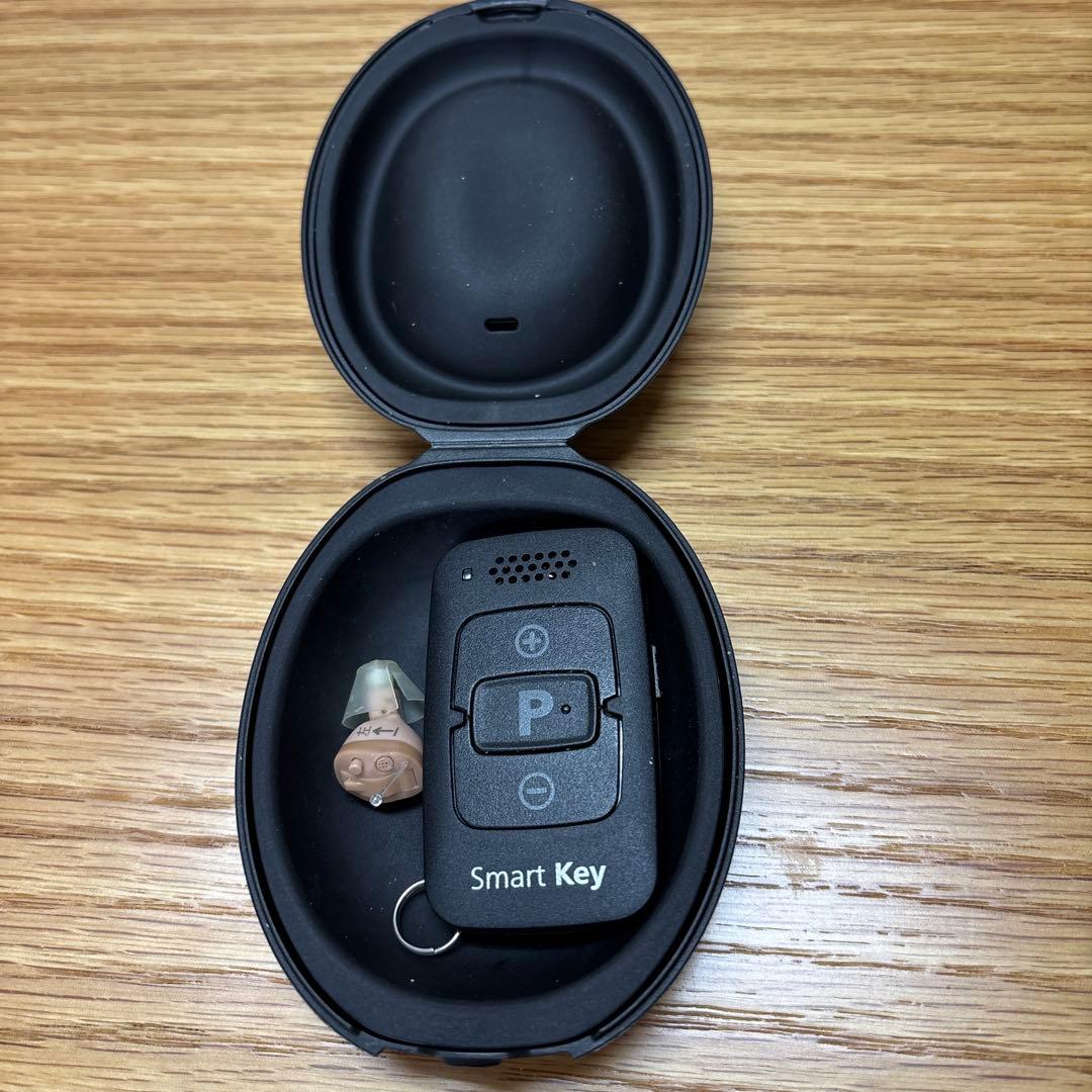 オンキョー補聴器　左耳用　電池8個付