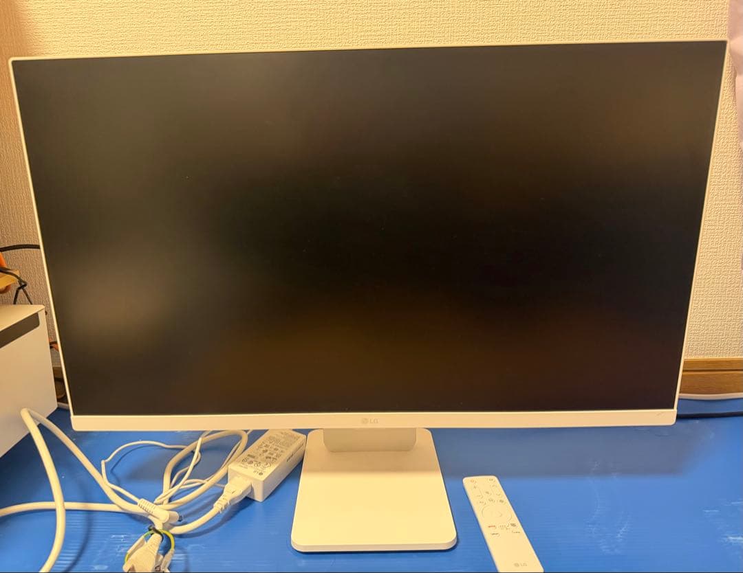 LG MyView Smart Monitor/ 27インチ 27SR50F-W