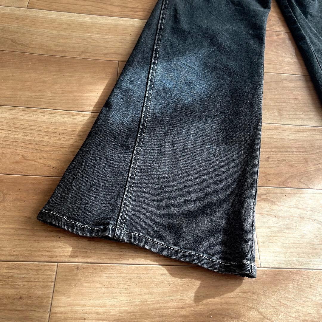 【美品】snidel スナイデル　ストレッチフレアデニムパンツ　ブラック　00