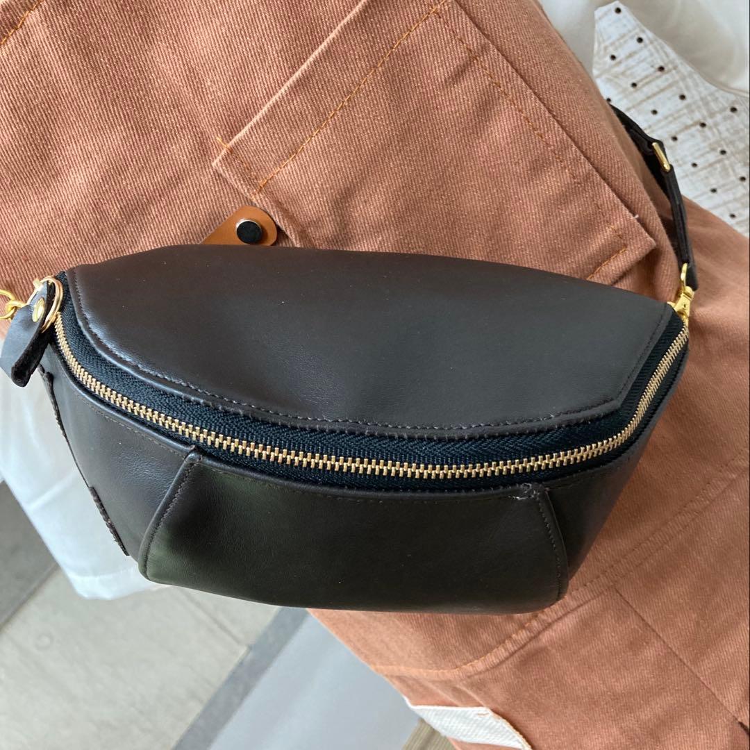 本革ハンドメイド　ボディーバッグ　シルエット猫　魚チャーム　フルオーダー専用