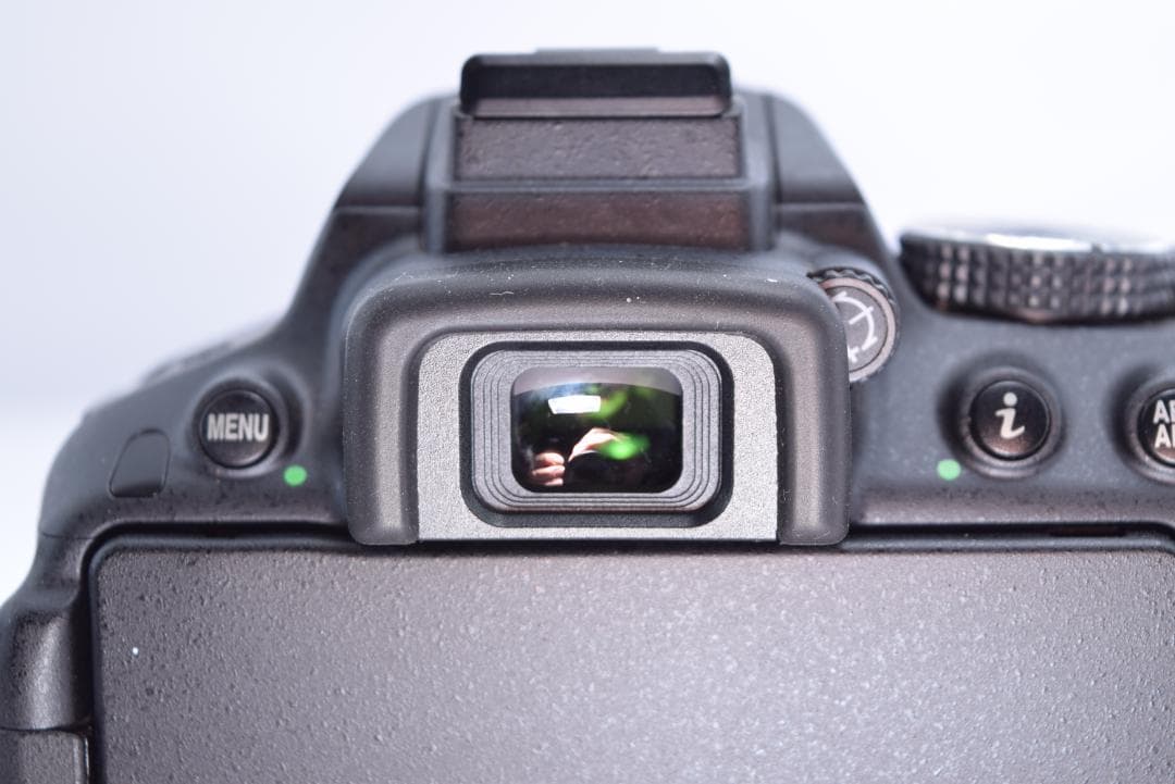 Nikon D5300　一眼レフカメラ　シャッタ数約500回　おまけ多数