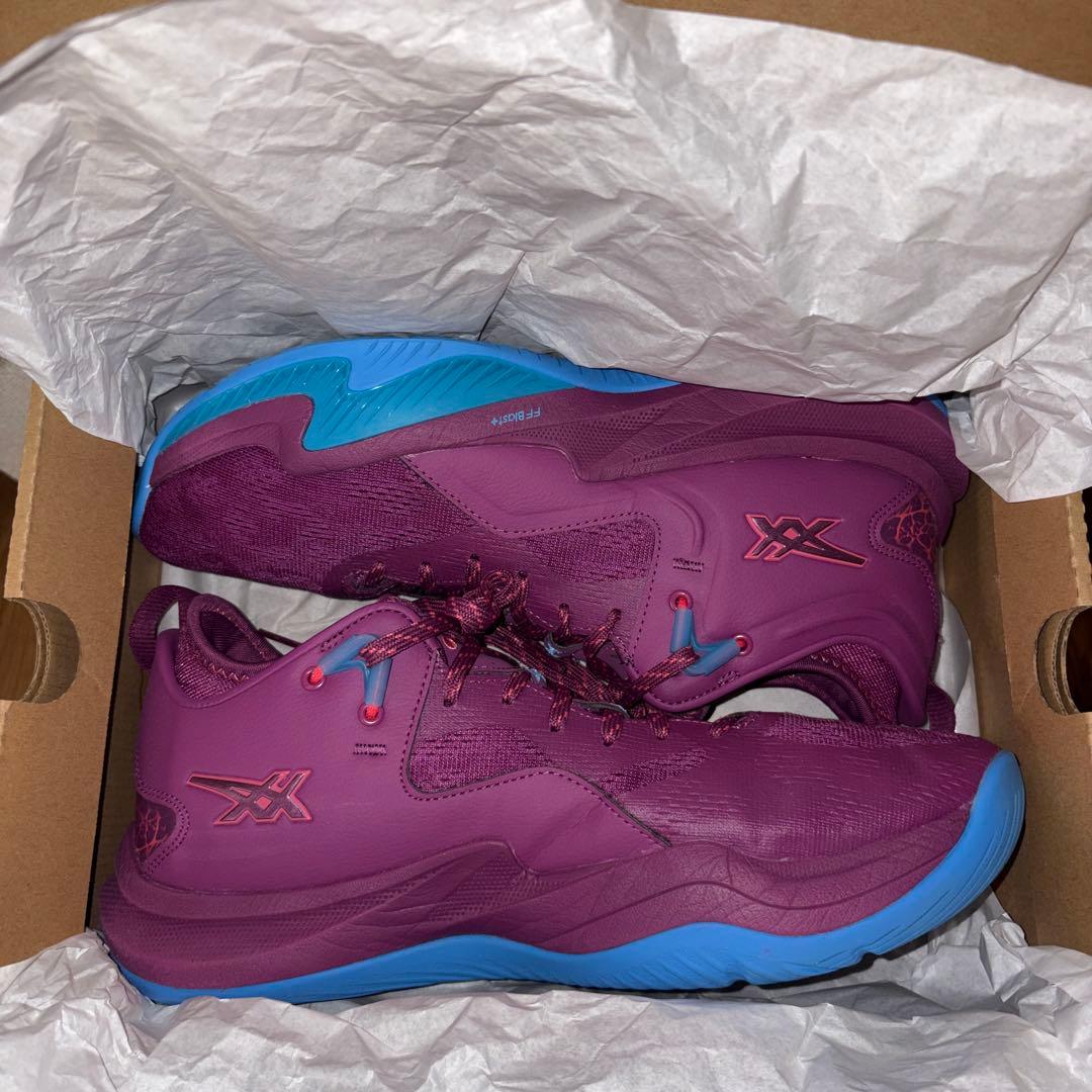 【SALE✨】asics NOVA SURGE LOW 2 28㎝