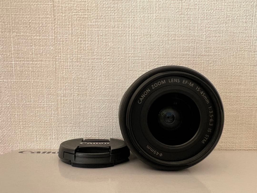 Canon EOS Kiss M ダブルズームキット ブラック【動作確認済】