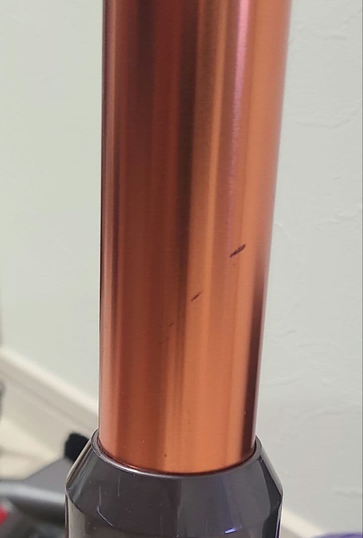 ダイソン　v10 予備バッテリー付き