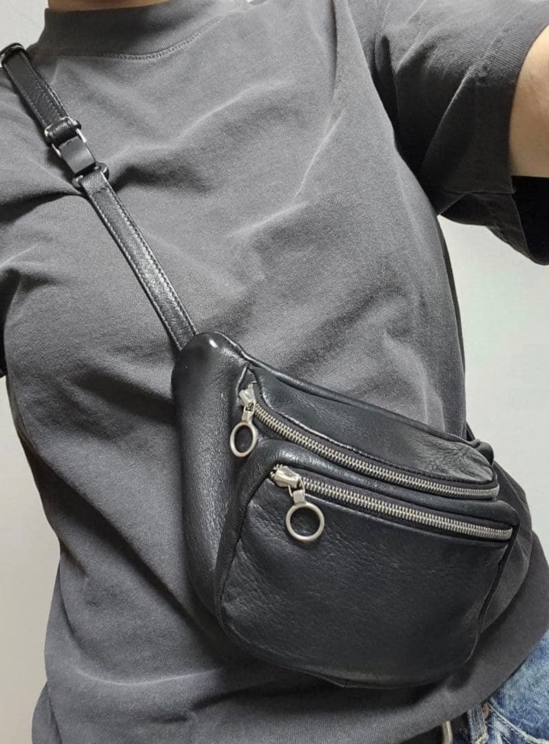 美品 アエタAeta ディアレザー ウエストポーチ ボディ バッグ Sサイズ