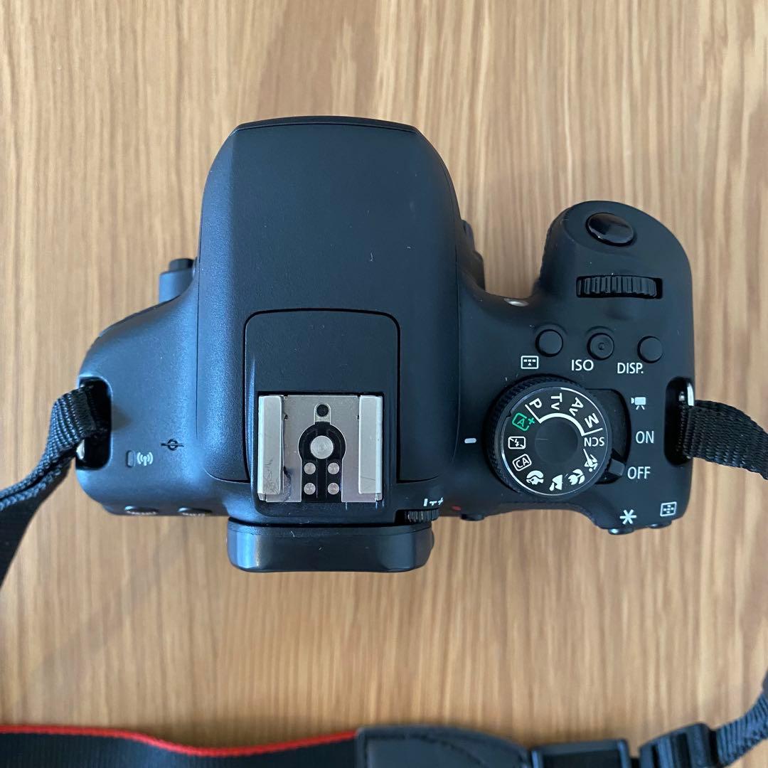 【naichan 】Canon EOS Kiss X8i デジタル一眼レフ