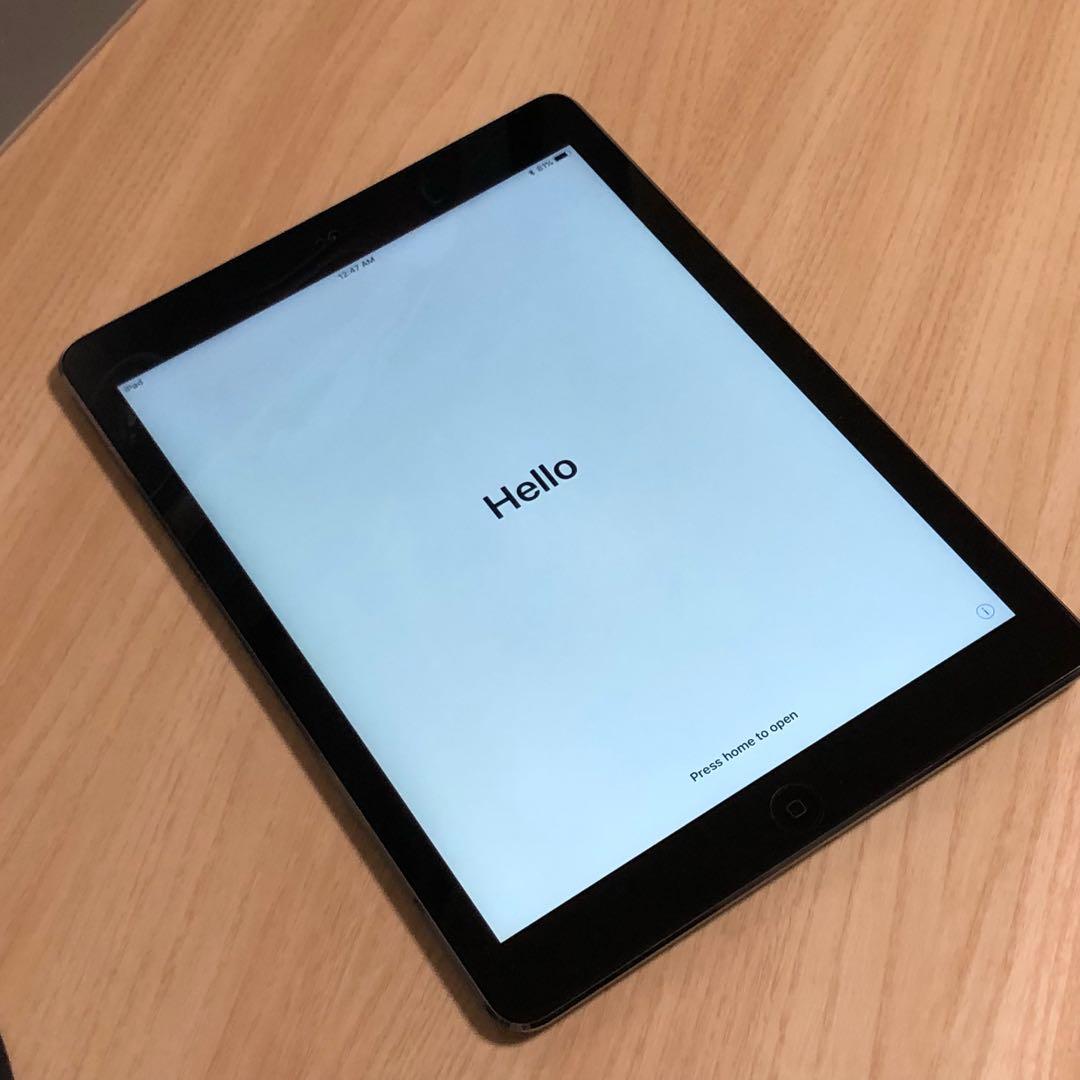 iPad Air 128GB Wi-Fiモデル (本体のみ)