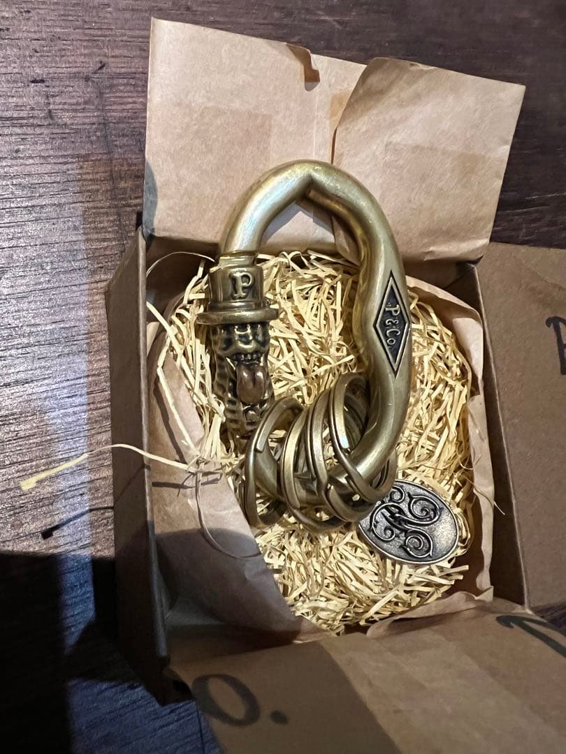 ピーナッツアンドカンパニー　カラビナ　真鍮