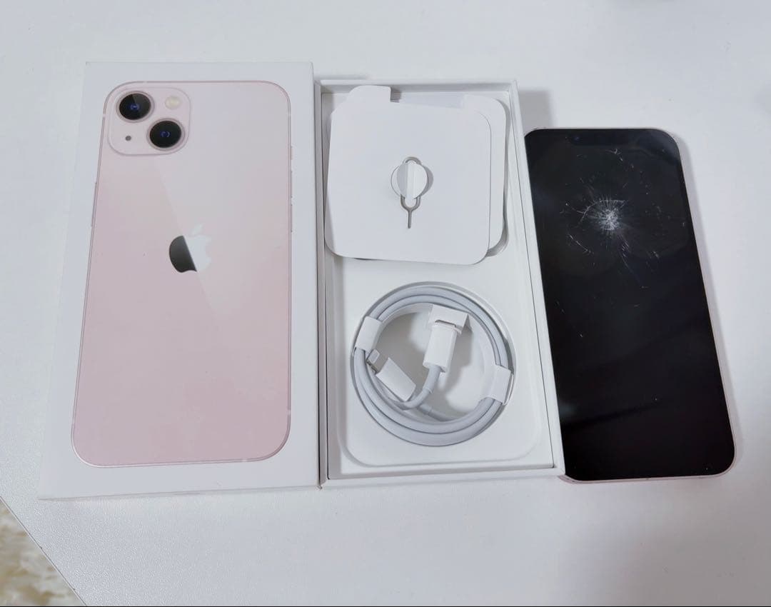 iPhone13 本体 箱あり ジャンク品 液晶漏れ
