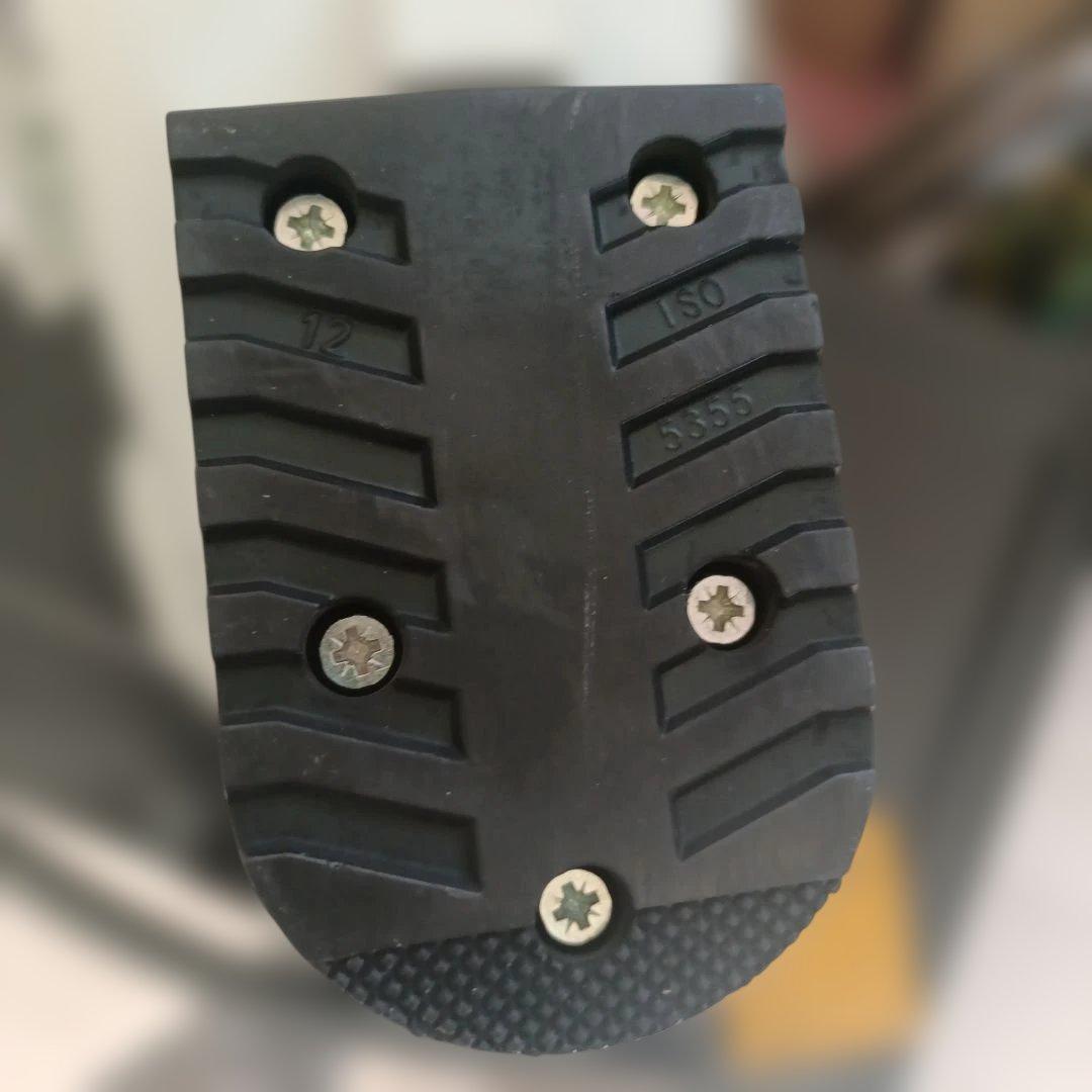 ノ*ん様 美品SALOMON スキーブーツ 24.5cm