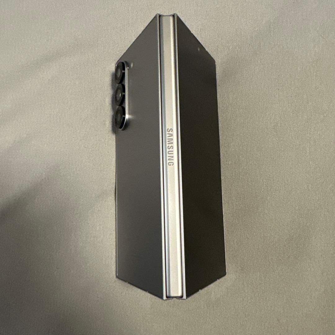 SAMSUNG GALAXY Z FOLD 6　SCG28 SiMフリー