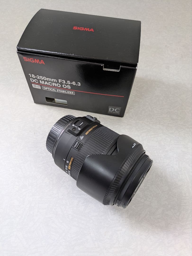 SIGMA 18-250mm F3.5-6.3 DC MACRO OS ズーム