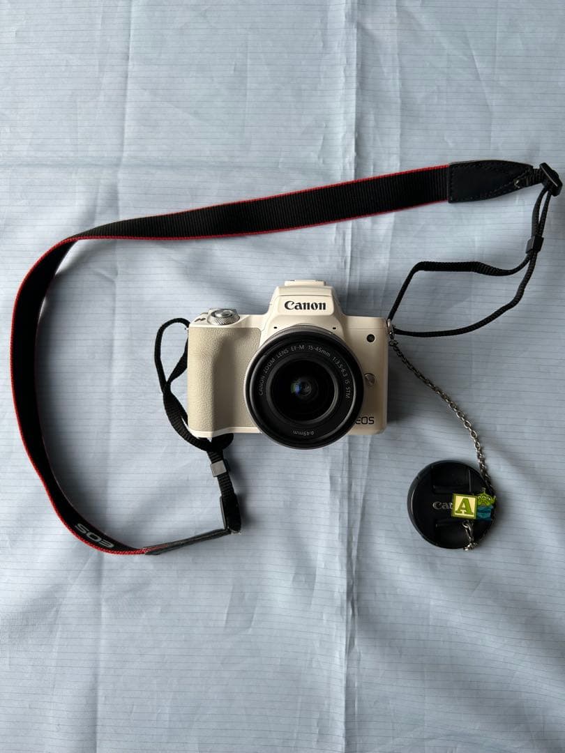 Canon EOS kissMホワイト ミラーレス一眼カメラ　ダブルズームキット