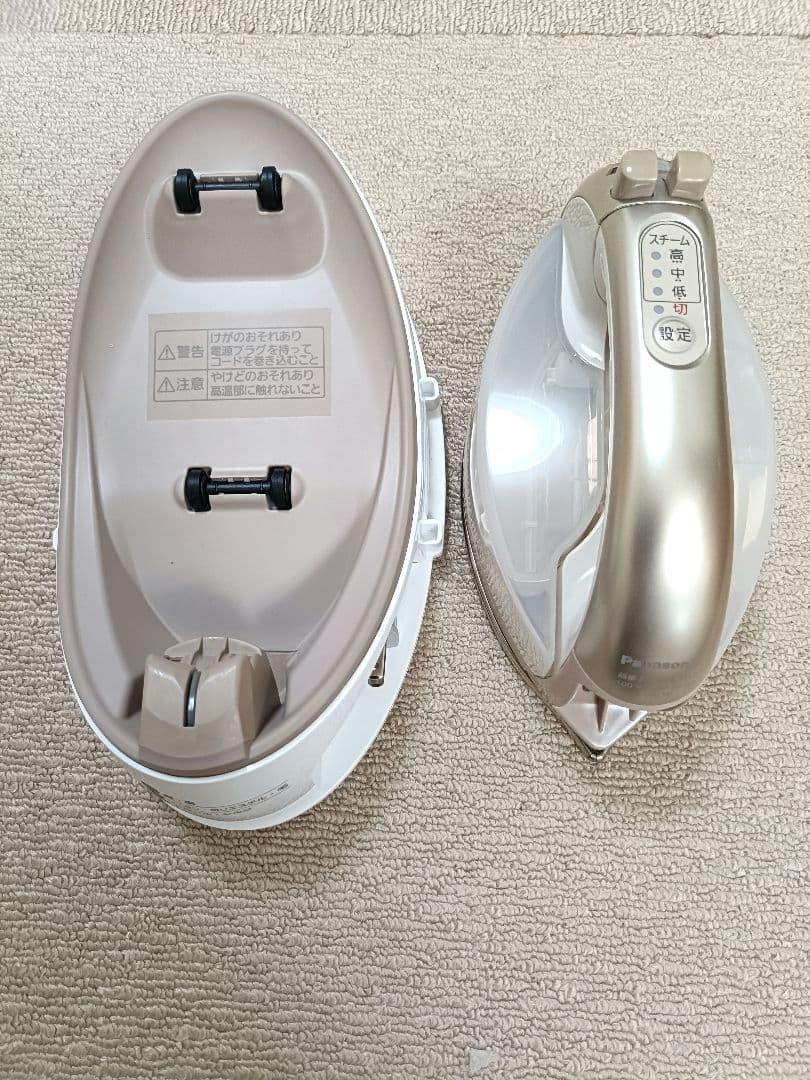 パナソニック コードレススチームアイロン　 NI-WL707