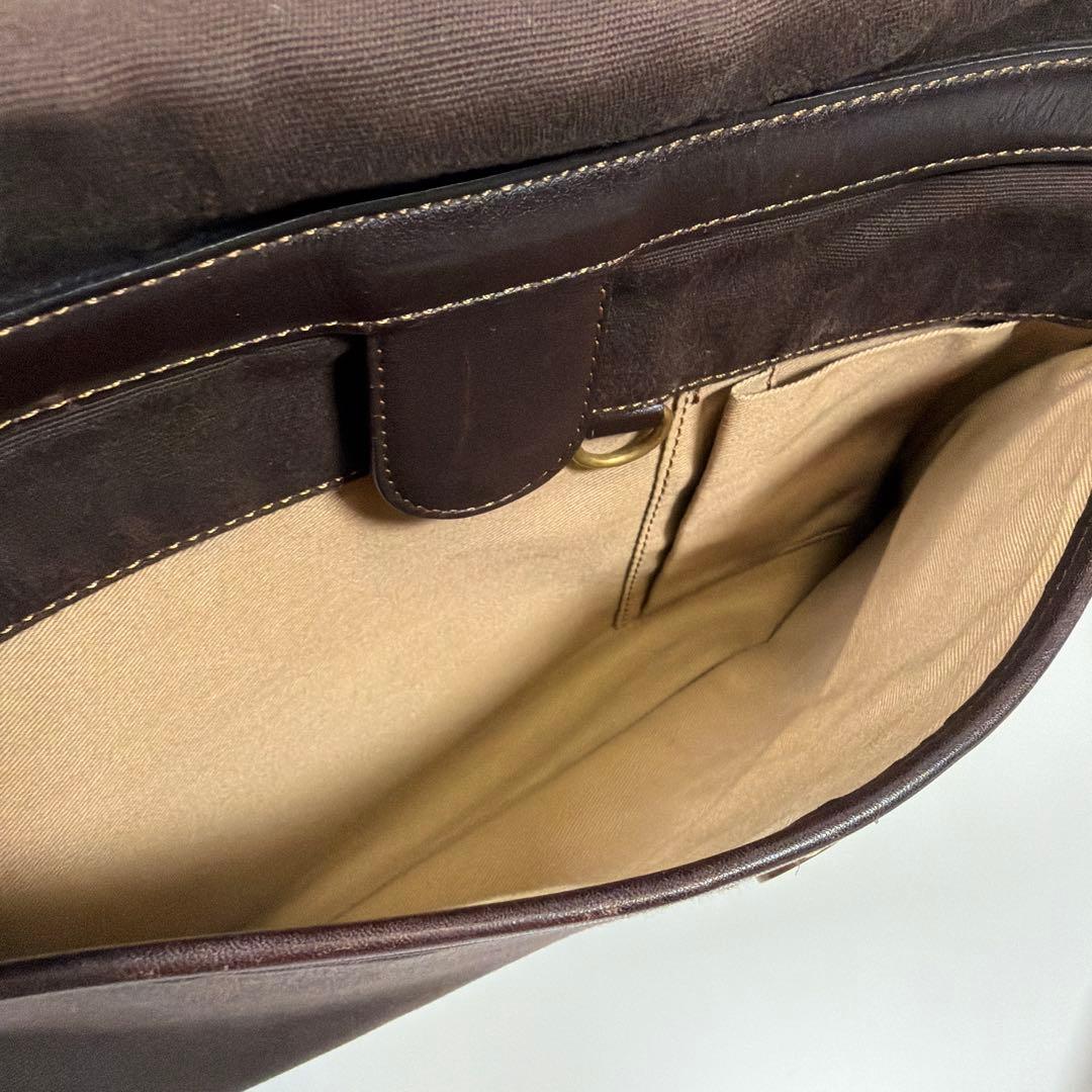 【美品】土屋鞄　ショルダーバッグ　タブラ　ターンロック　ダークブラウン　メンズ