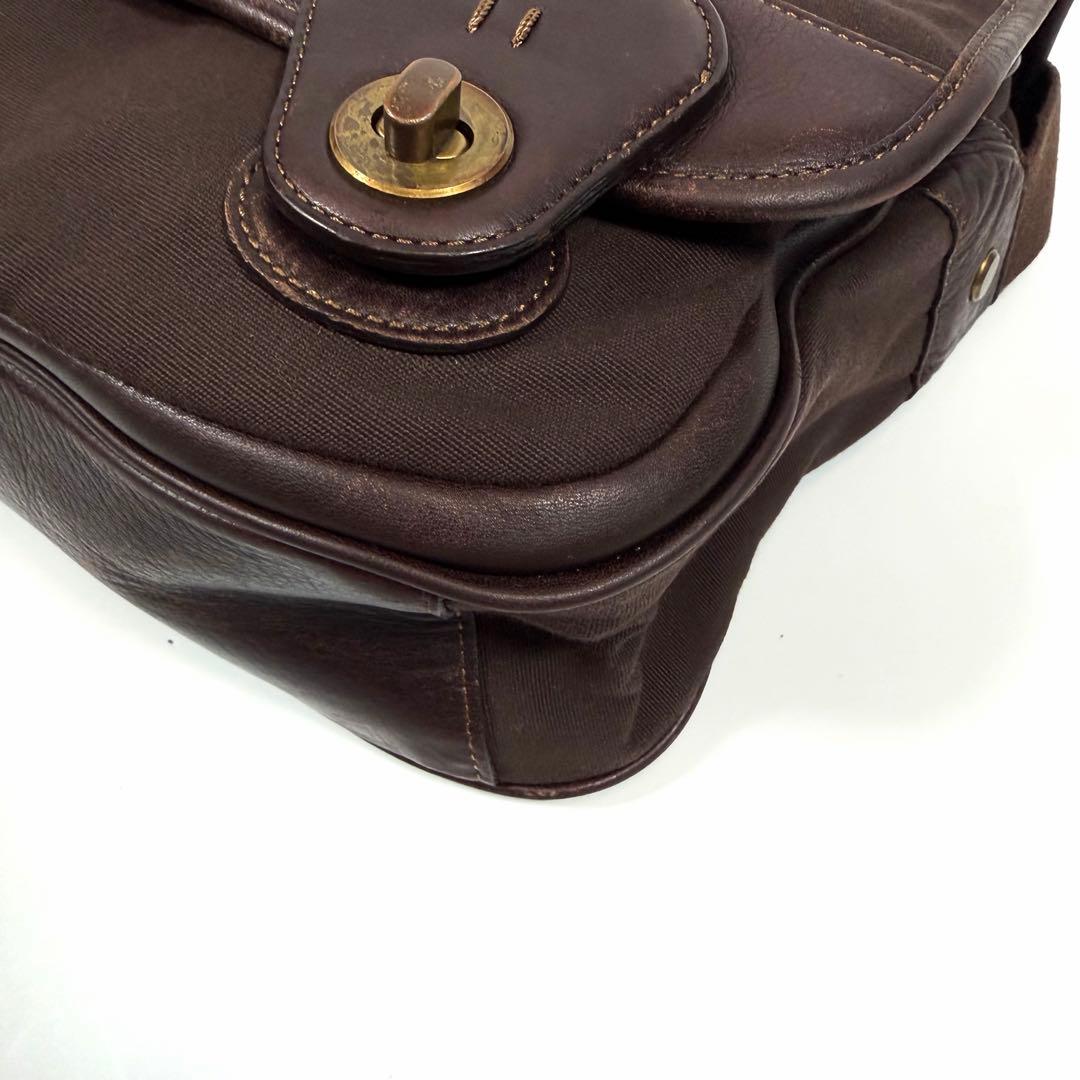 【美品】土屋鞄　ショルダーバッグ　タブラ　ターンロック　ダークブラウン　メンズ