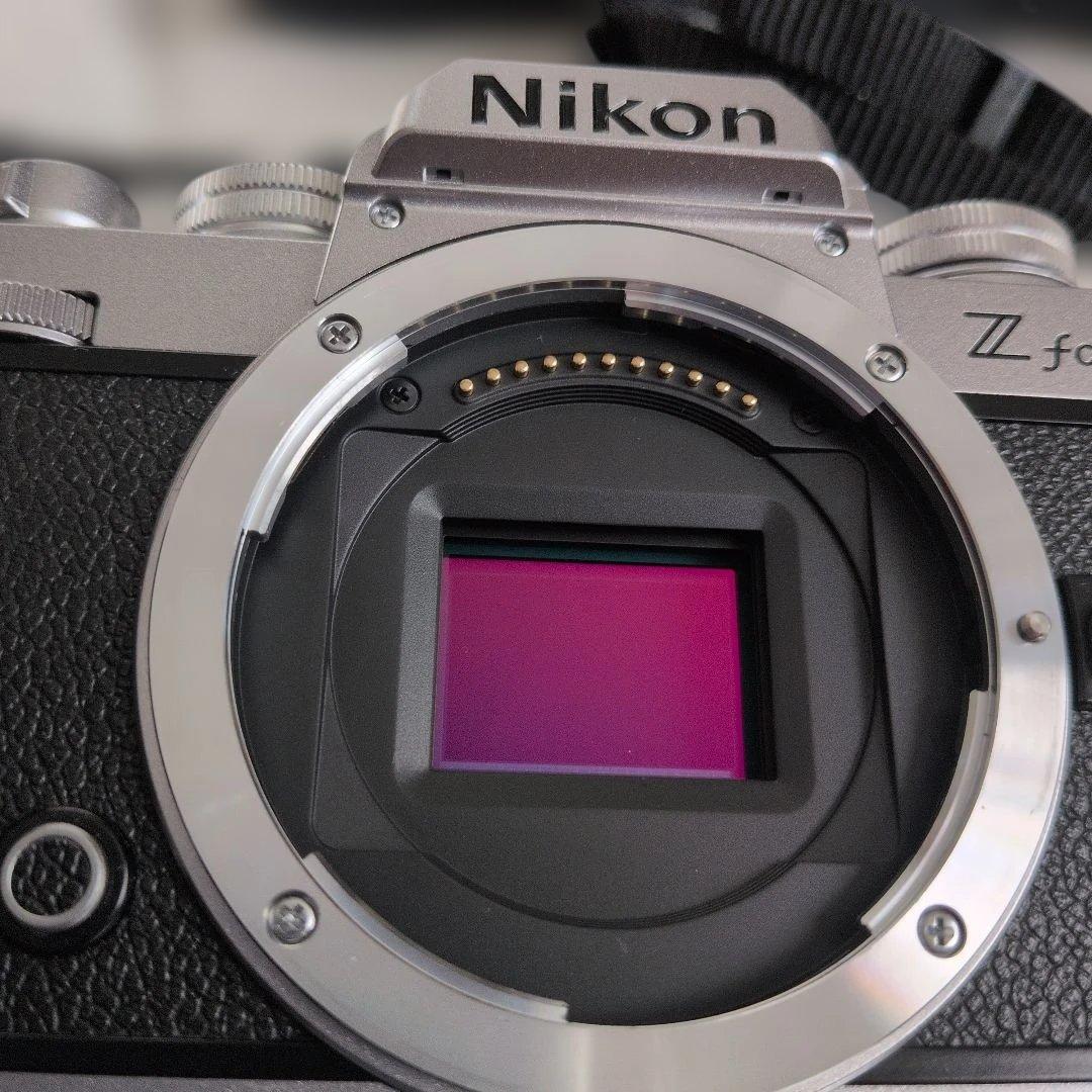 ニコン(Nikon)　Zfc 16-50 VR レンズキット グリップバッテリー