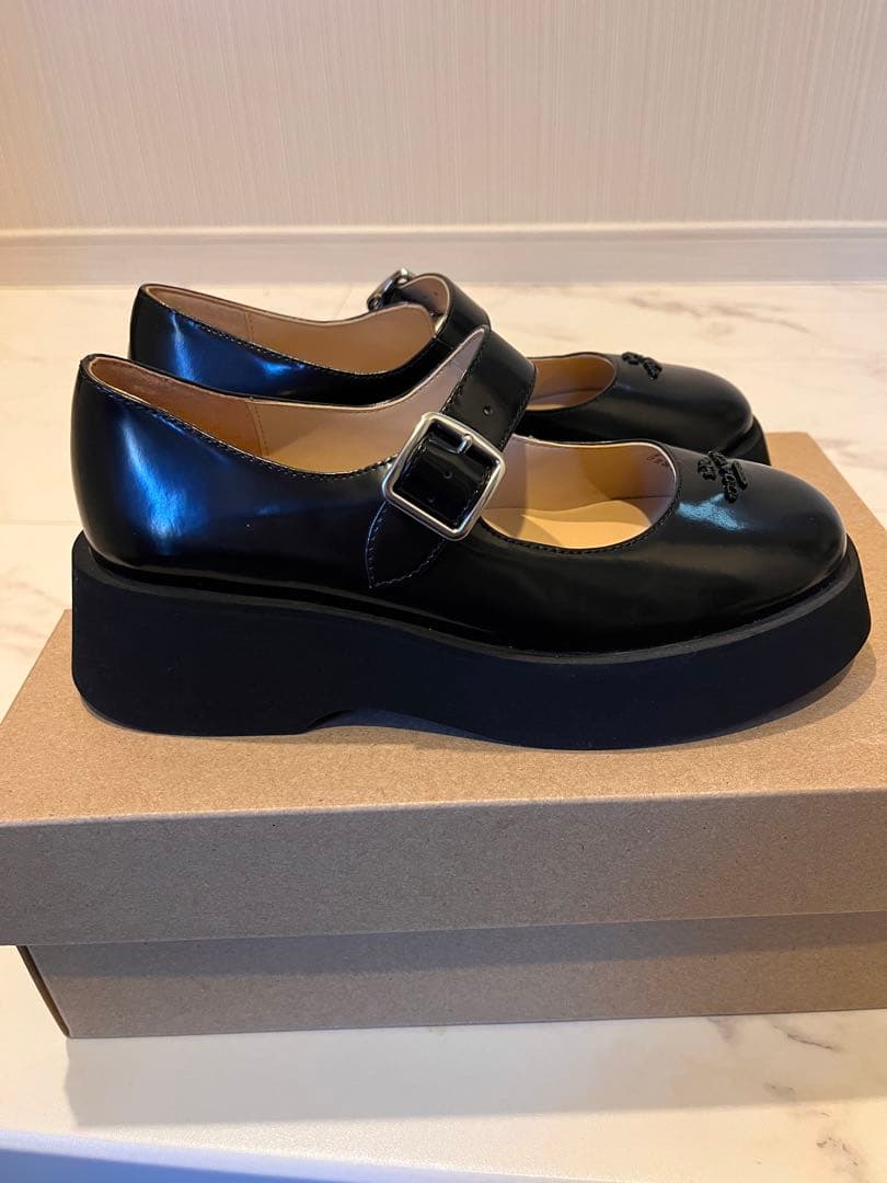 【COACH 】メリージェーン厚底靴