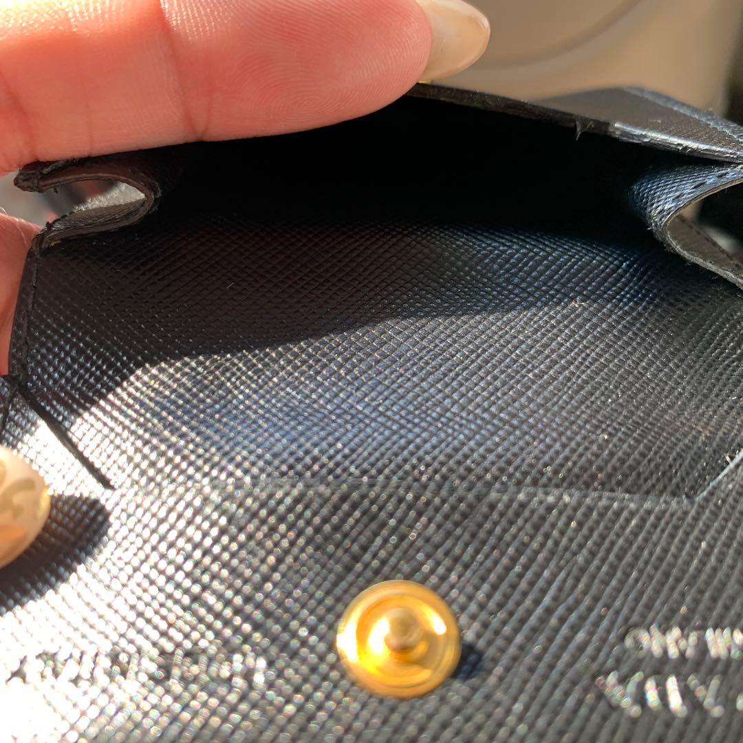 プラダ　レザー　ケース