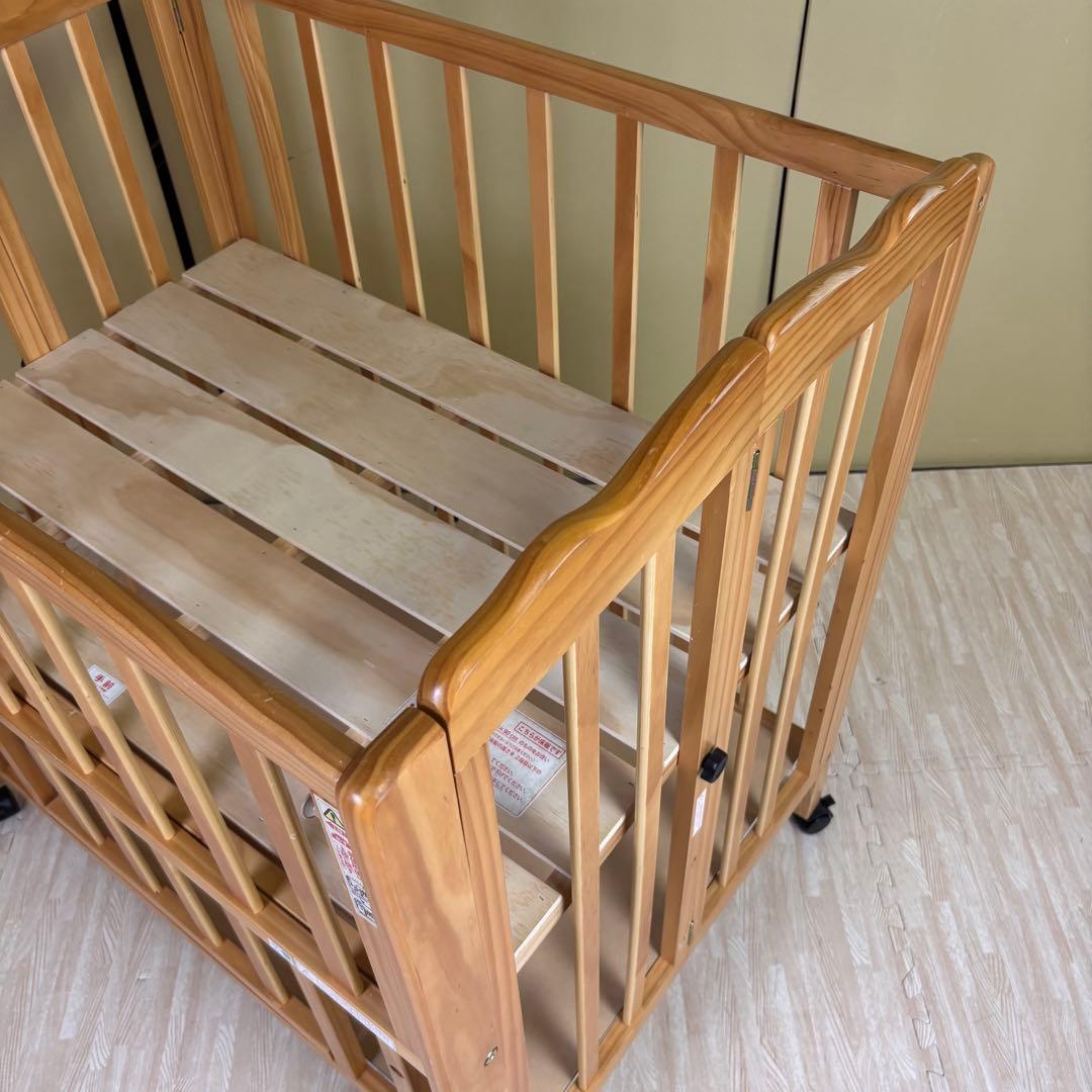 ☆除菌清掃済☆　大和屋　パタン　折りたたみミニベビーベッド　すのこ　ナチュラル