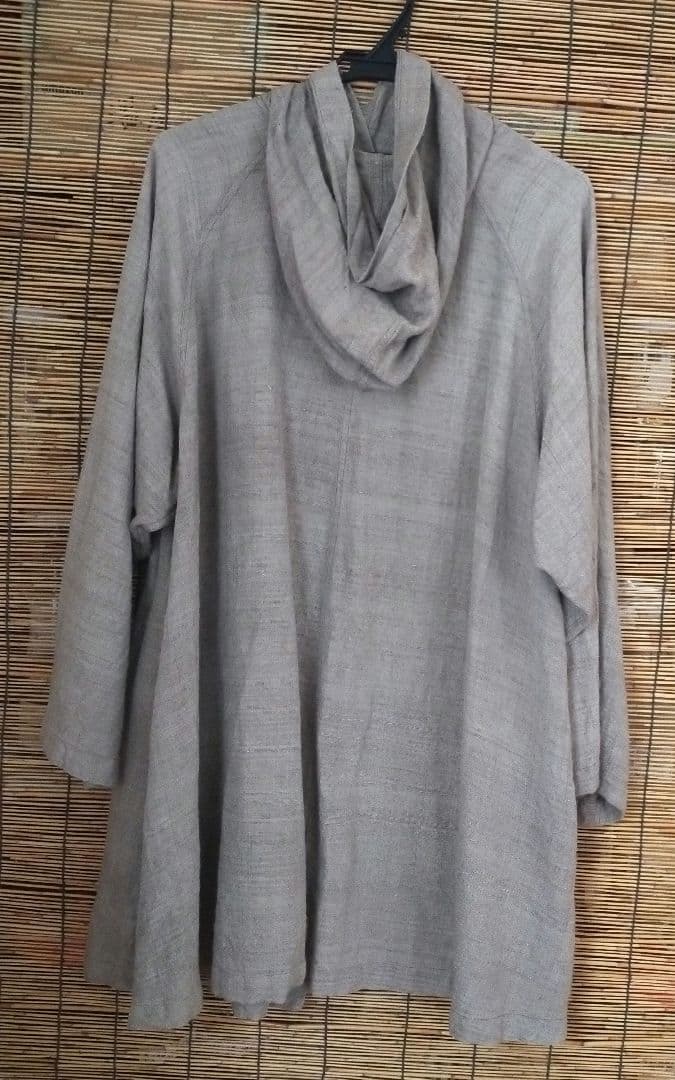 うさとの服　フード付きシルクジャケット