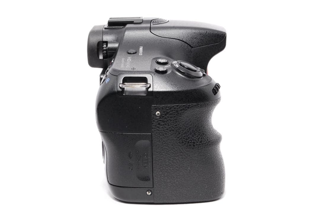 元箱＆カメラバッグ付き◆SONY α65◆ショット数少なめ◆一眼レフカメラ◆美品