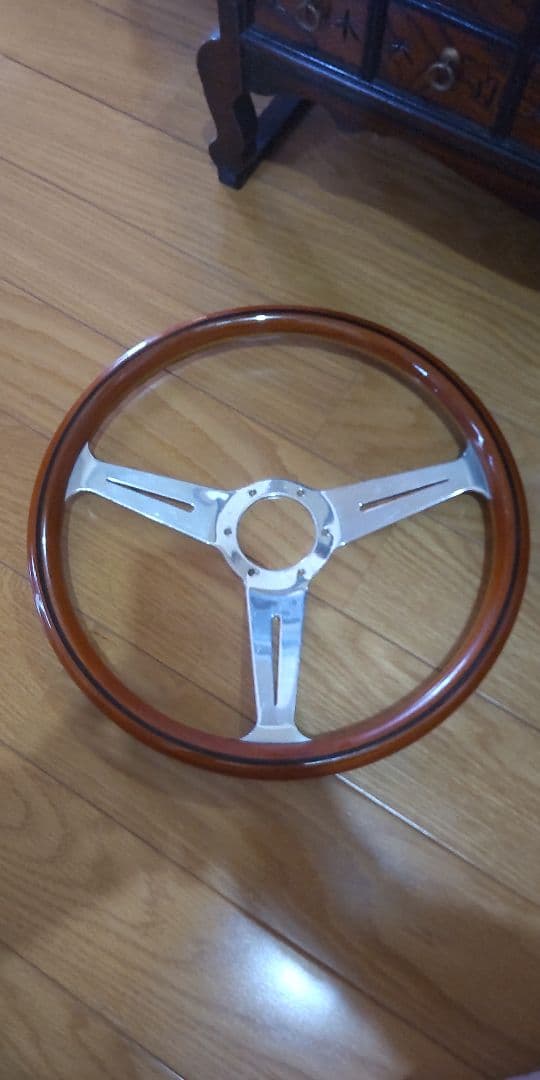 m*y様 ナルディハンドル　36ウッドステアリング　BC 589 FET刻印　ラ