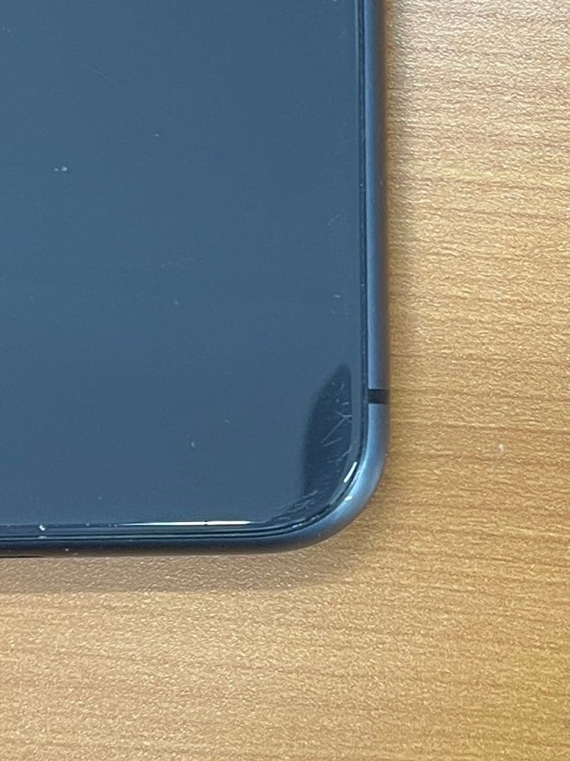 e*a様 動作確認済み iPhone 11 64GB ID B5022