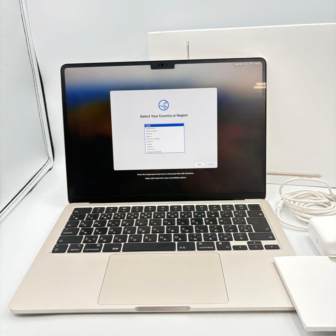 アップル マックブックエアー M2チップ搭載 13インチ 0819-S6679h