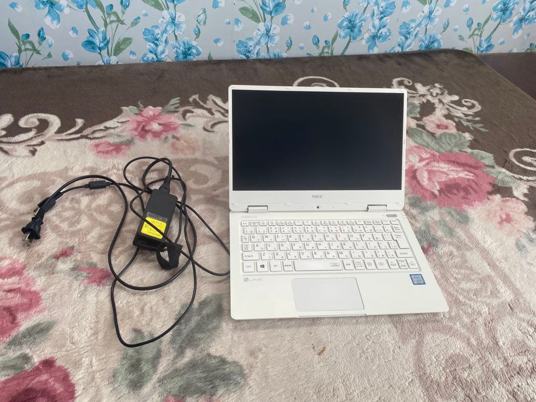 NEC ノートパソコン LAVIE Note Mobile NM550/KAW